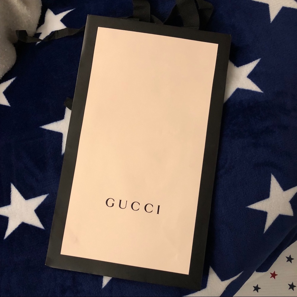 Gucci shopping bag